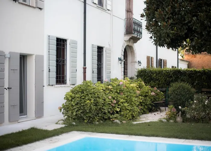 La Celeste Galeria B&B 4*