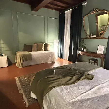 La Celeste Galeria Bed & Breakfast